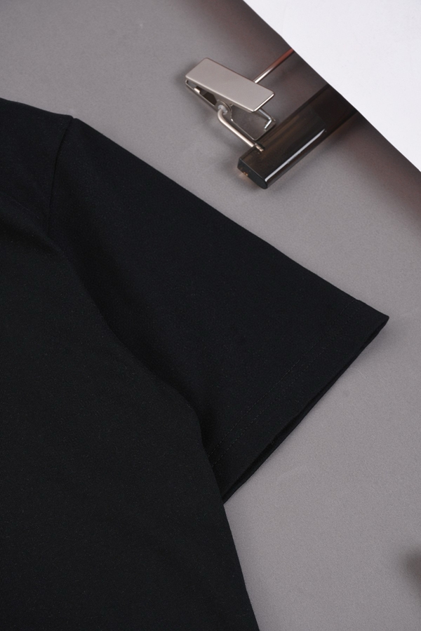 ブランドTシャツ角部分ディテール